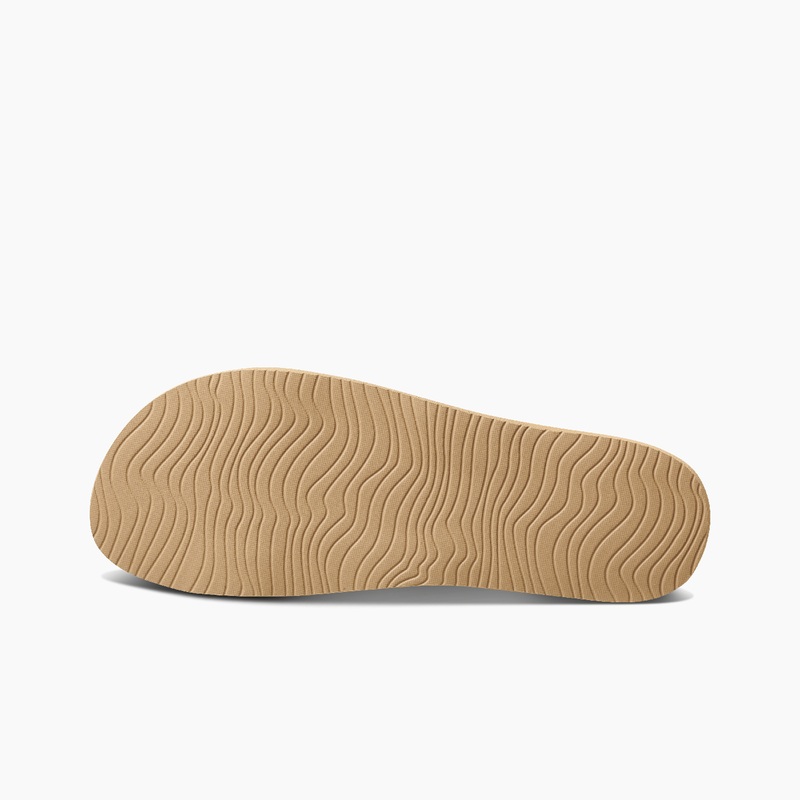 Olive Reef Cushion Vista Stud | yzNqr7iom8W